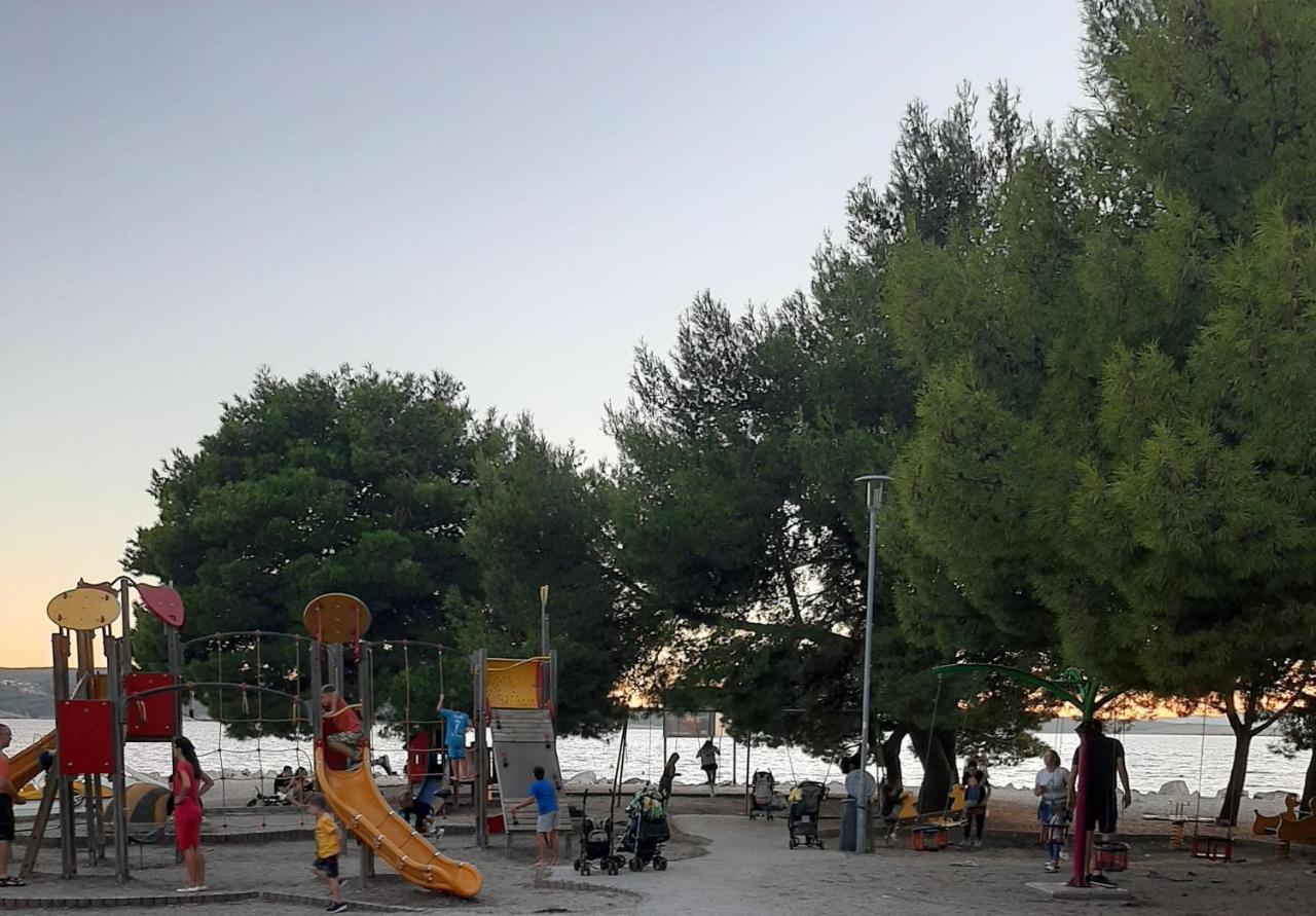 Appartamento App Borna Crikvenica Esterno foto